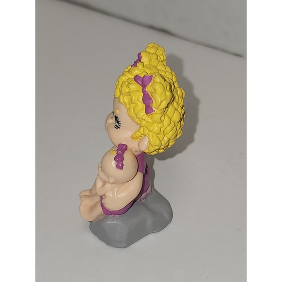 1984 Hallmark Hugga Bunch Precious Small Figure Vintage - Picture 3 of 6